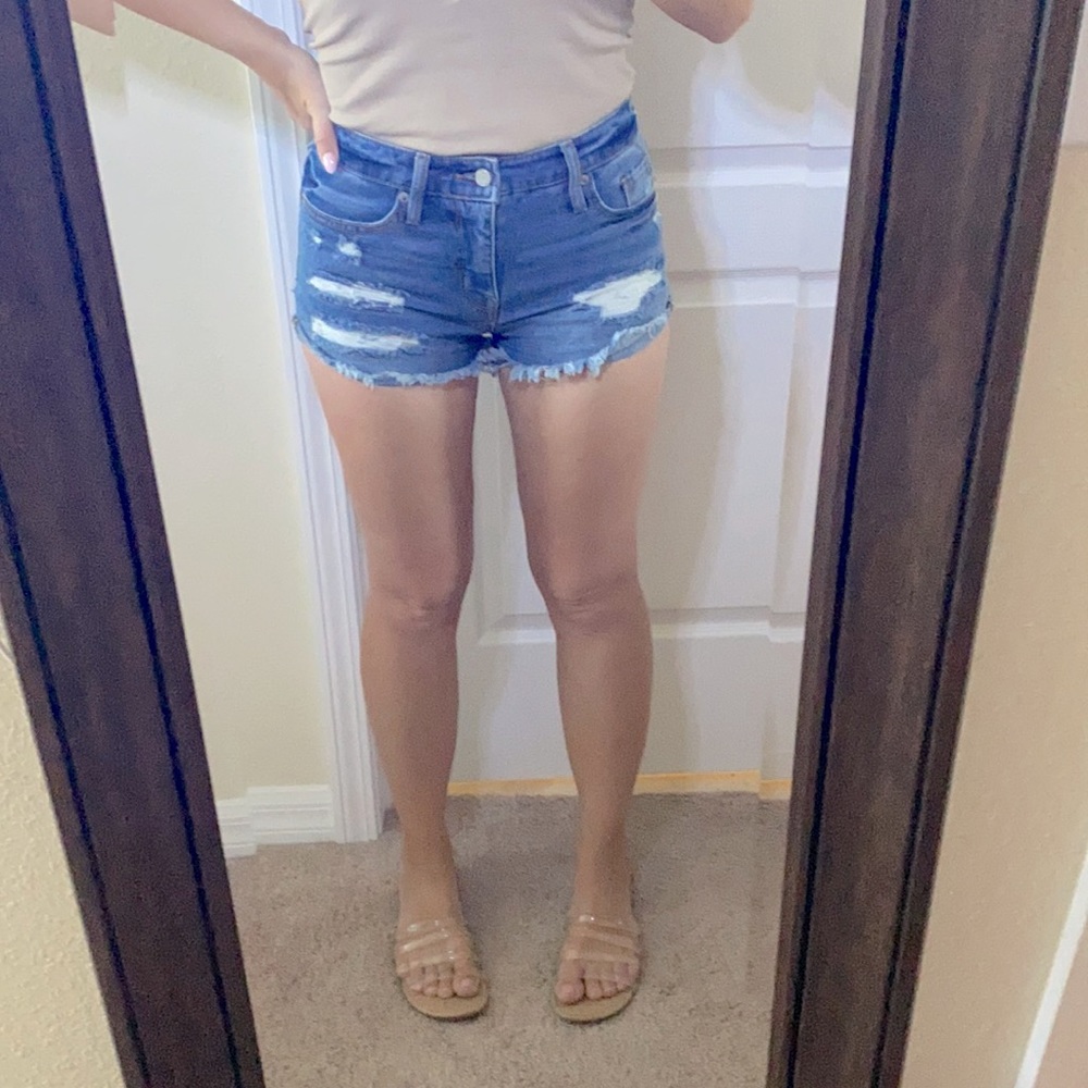 Target High Rise Distressed Denim Shorts size 2/26
